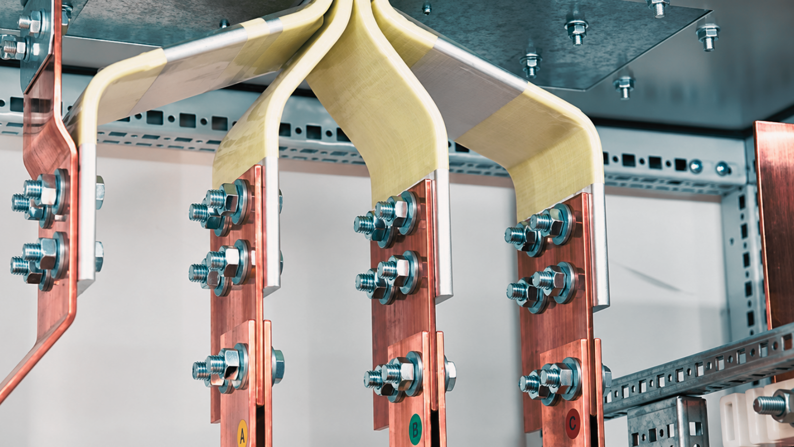 Busbar & Cable Management